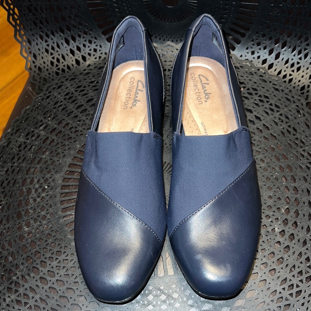 Clarks Juliet Gem Womens Round Closed Toe Loafers